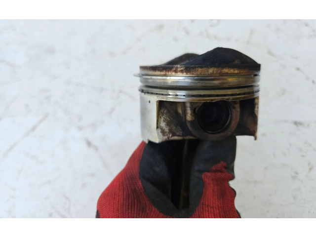 Поршень с шатуном 066DN Audi A6 C7