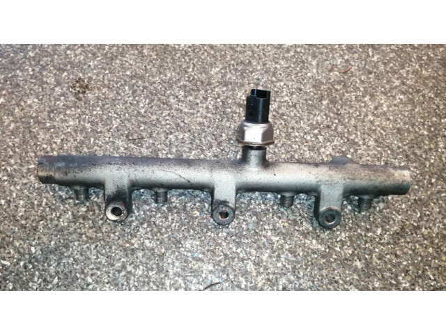 Vstřikovací lišta 0445214092, 9657017680   Peugeot Partner  pro naftový motor 2.0  