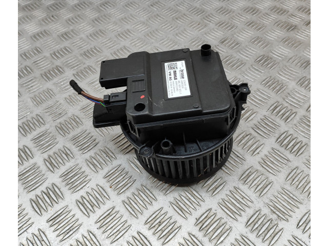 Вентилятор печки    4M1820021C, C24245109   Audi e-tron