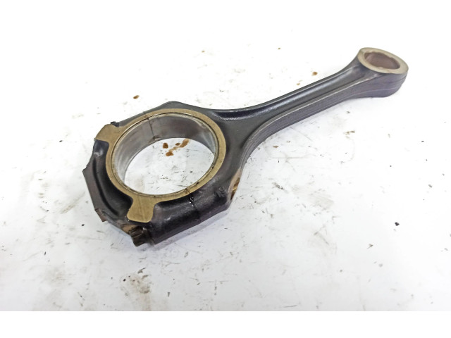 Шатун Mercedes-Benz R W251