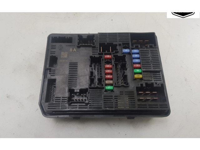 Блок предохранителей 284B64435R, 284B64435R Dacia Sandero III