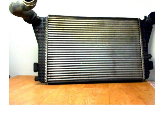 Интеркулер  1K0145803CD, 1K0145803CD   Volkswagen Touran I 