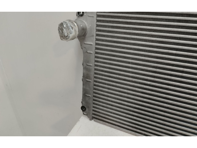 Интеркулер     Toyota Corolla Verso AR10 