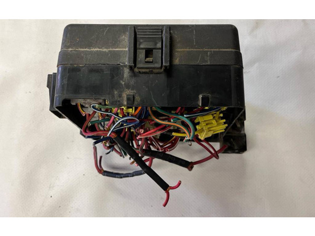 Pojistková skříňka 04759395AE, 233720441 Chrysler Sebring (ST-22 - JR) 2004