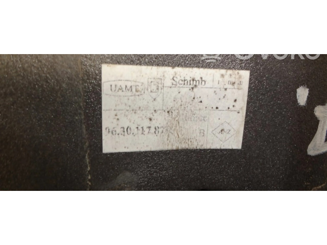 Зеркало электрическое правое Dacia Logan II 2012-2020 года