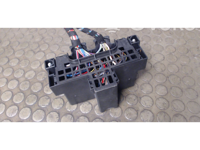 Pojistková skříňka 8V5T14A005ACE, NICHTZUTREFFEND Ford Fiesta 2009