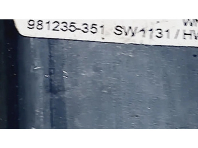 Передний двигатель механизма для подъема окон