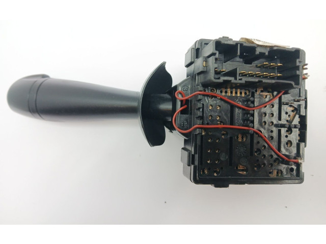 Ручка стеклоочистителей 8201168008 Dacia Sandero II