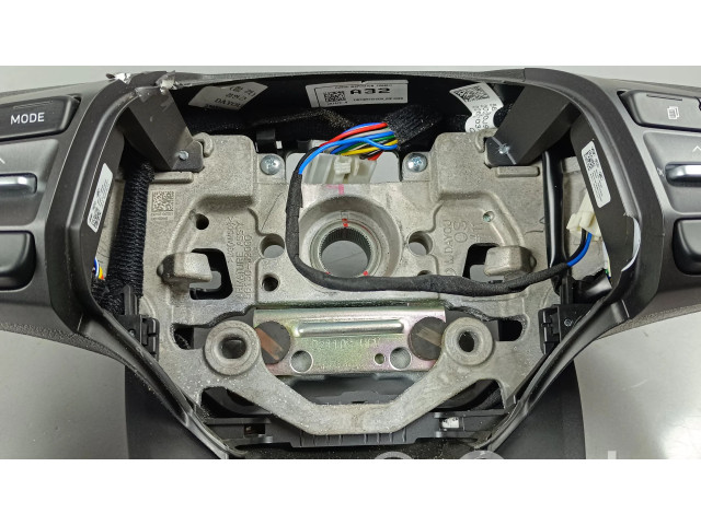 Volant Hyundai Kona I 2022