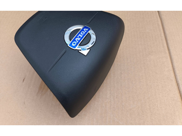 Подушка безопасности водителя P30721915 Volvo V70