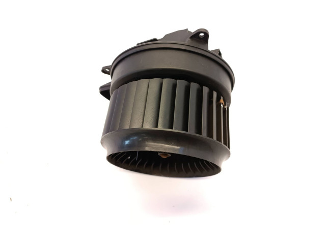 Вентилятор печки    4H2820021B   Audi A7 S7 4G