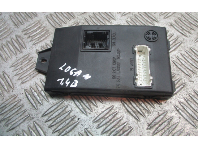 Блок предохранителей 8200260245A Dacia Logan I