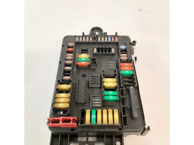 Pojistková skříňka 9389070 BMW 4 F36 Gran coupe 2018