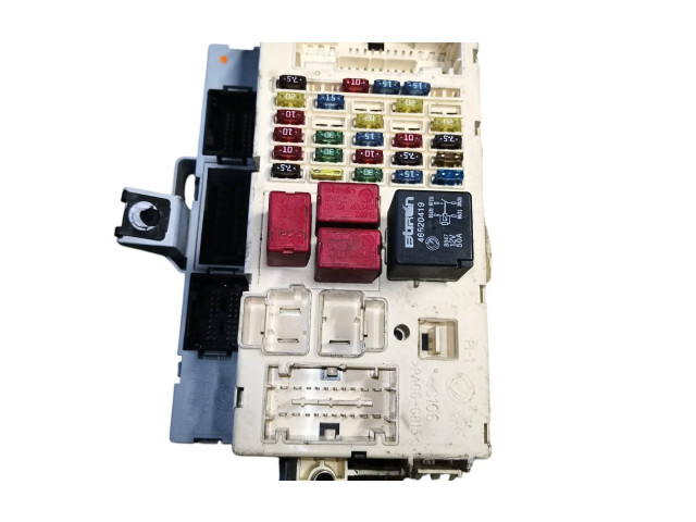 Pojistková skříňka 46797609 Fiat Stilo 2003