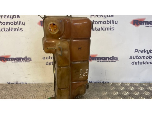 Расширительный бачок охлаждающей жидкости