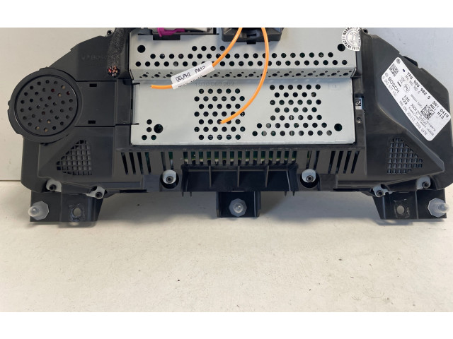 Přístrojová deska Volkswagen Touareg II 2013 7P6920982S