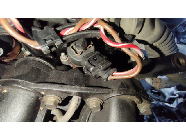 Форсунка 0445110030, 2354045    Rover 75 для дизельного двигателя  2