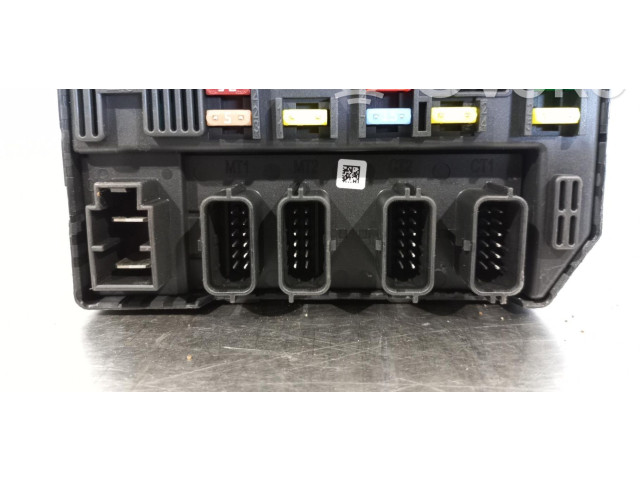 Блок предохранителей 284B62342R   Renault Scenic III -  Grand scenic III    