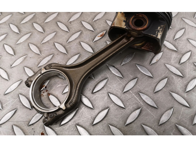 Píst 04EC Audi A1 CPTA