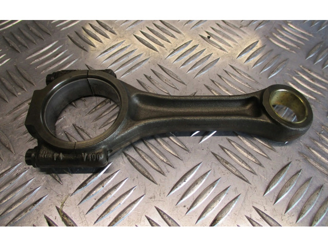 Шатун      Skoda Superb B5 (3U)  