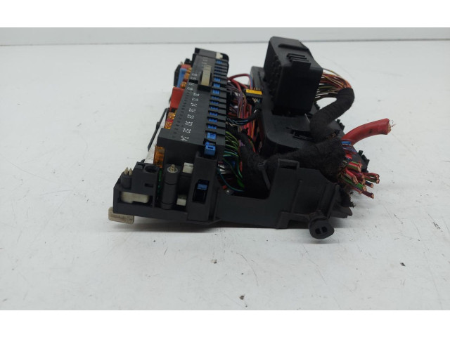 Блок предохранителей 8364542 BMW X3 E83