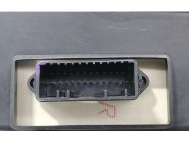 Панель приборов 8200435079 Dacia Logan I