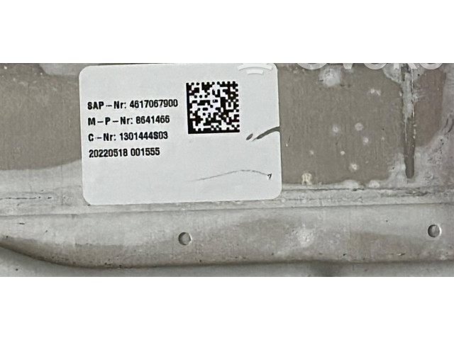 Интеркулер 8641456, 4617067900 Volvo XC90