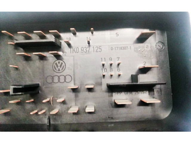 Блок предохранителей  1K0937125, 017183071   Volkswagen Golf Plus    