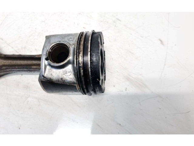  Поршень с шатуном    Skoda Superb B5 (3U)  