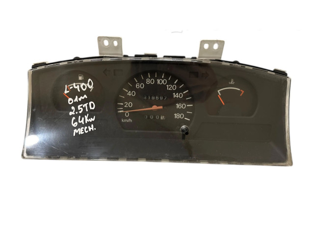 Панель приборов MR148918, 207630 Mitsubishi L400, Space Gear