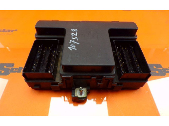 Блок предохранителей  F2GT14A067EC, F2GT14A067EC   Ford S-MAX    