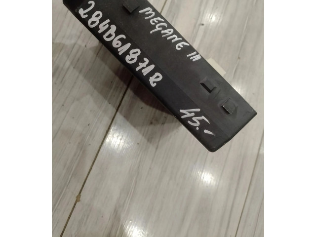 Řídící jednotka 284B61871R Renault Megane III 2013