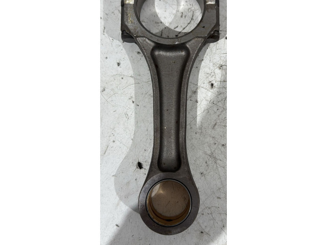 Píst    Suzuki Grand Vitara I     