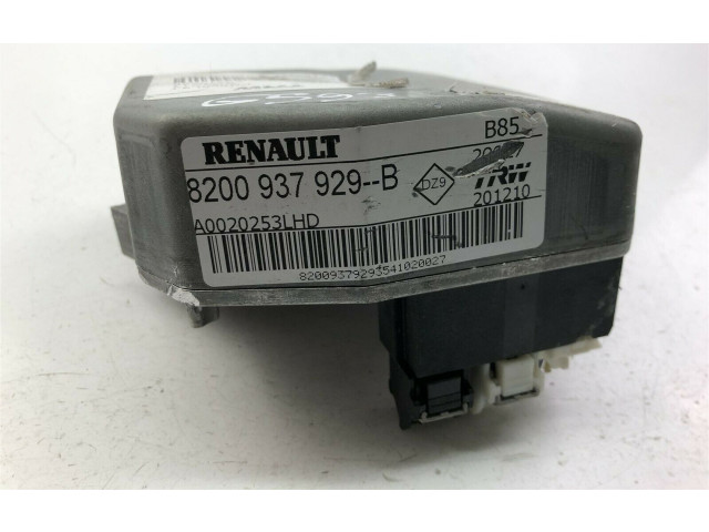 Блок управления 8200937929B, G593   Renault Clio III