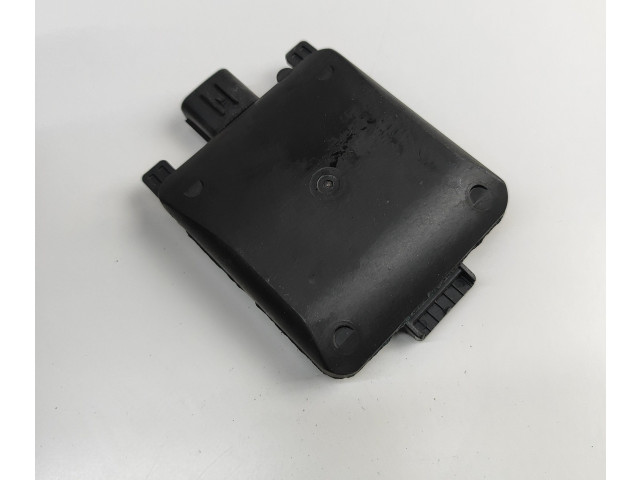 Датчик слепых зон 32286570   Volvo XC90