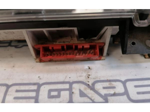 Панель приборов 9613575680   Citroen Xantia       