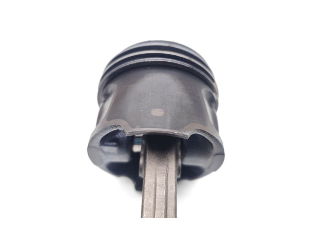 Píst K9K636, 306D3 Nissan Juke I F15 K9K636