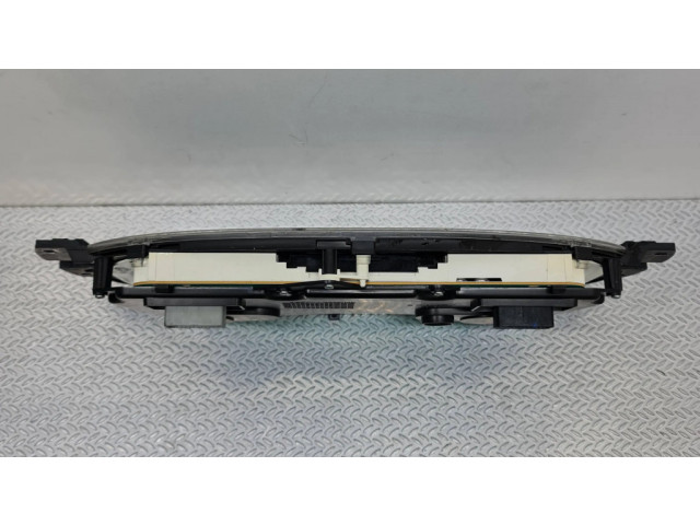 Панель приборов 216774992 Dacia Sandero