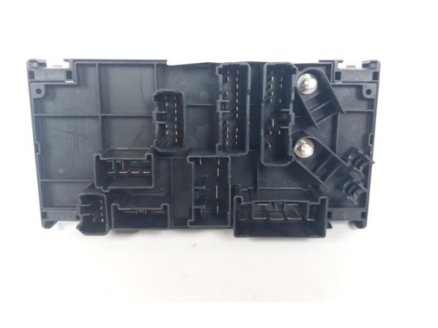 Блок предохранителей 82241SG051FM, 82241SG051FM Subaru Forester SJ