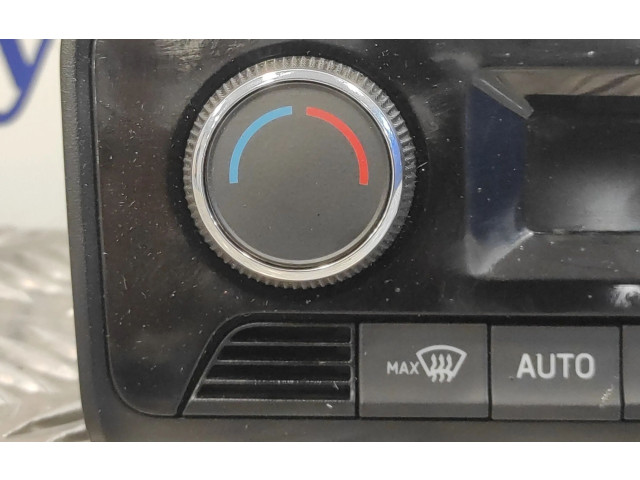 Блок управления климат-контролем 6V0907044C, E10816842 Skoda Fabia Mk3 (NJ)