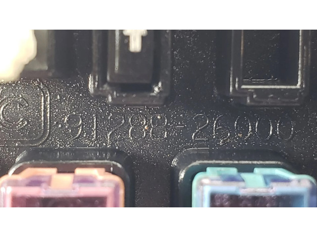 Pojistková skříňka 9128826000 Hyundai Santa Fe 2000