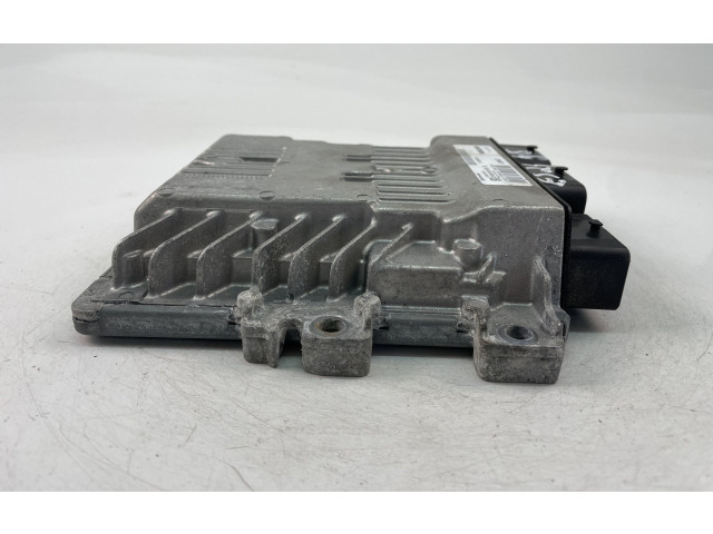 Блок управления двигателем Блок управления 31336712, S180134102A   Volvo V70