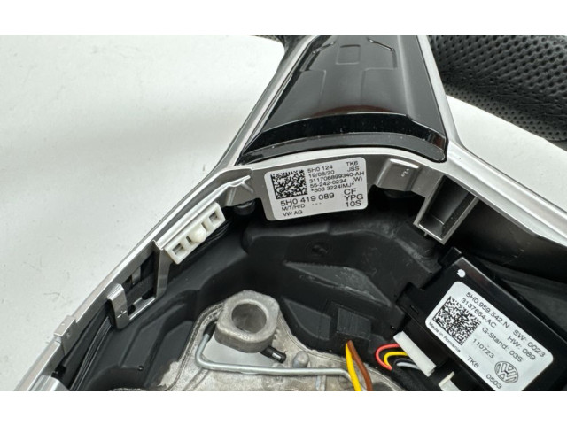 Руль Volkswagen Golf VIII 2019 - года 5H0419089