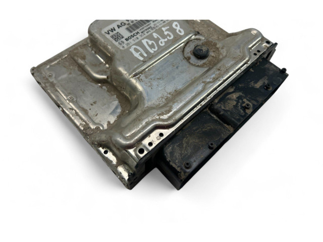 Блок управления двигателя 04E907309FH, 0261S103C4   Audi A3 8Y