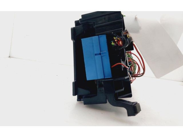 Pojistková skříňka A2465400040 Mercedes-Benz GLA W156 2014