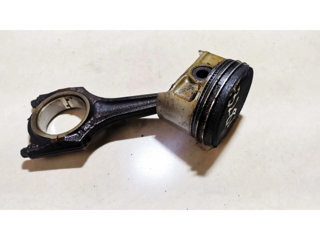 Píst Opel Tigra A pro benzínový motor 1.4