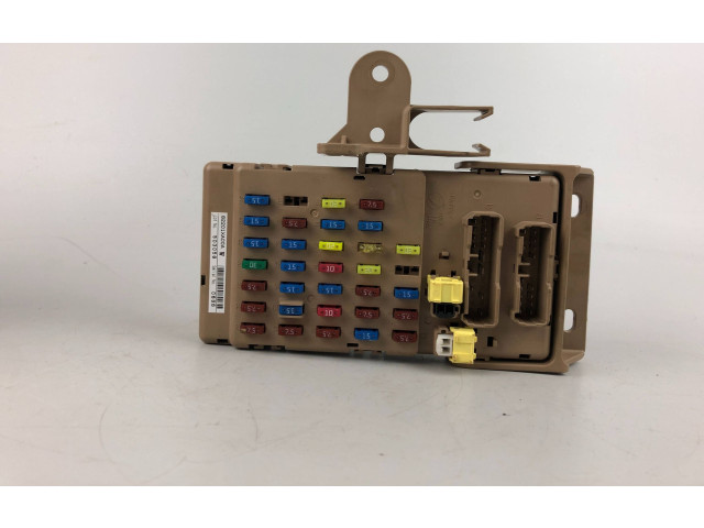Блок предохранителей  82201XA00A   Subaru B9 Tribeca    