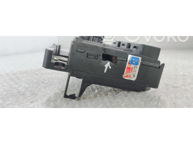 Блок предохранителей S118983004Q   Citroen C4 I    