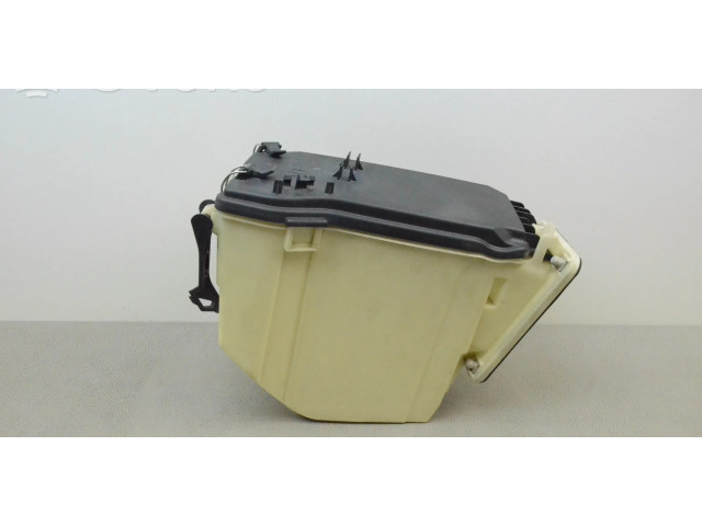 Блок предохранителей A2045400082, A2045400080 Mercedes-Benz GLK (X204)