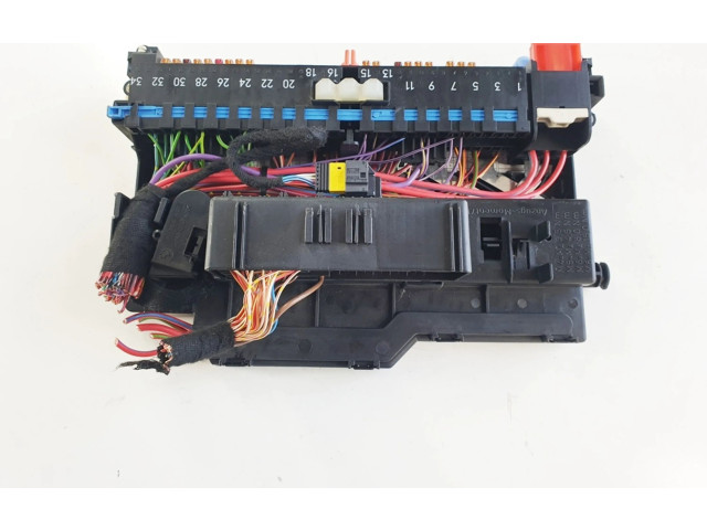 Блок предохранителей BMW X3 E83